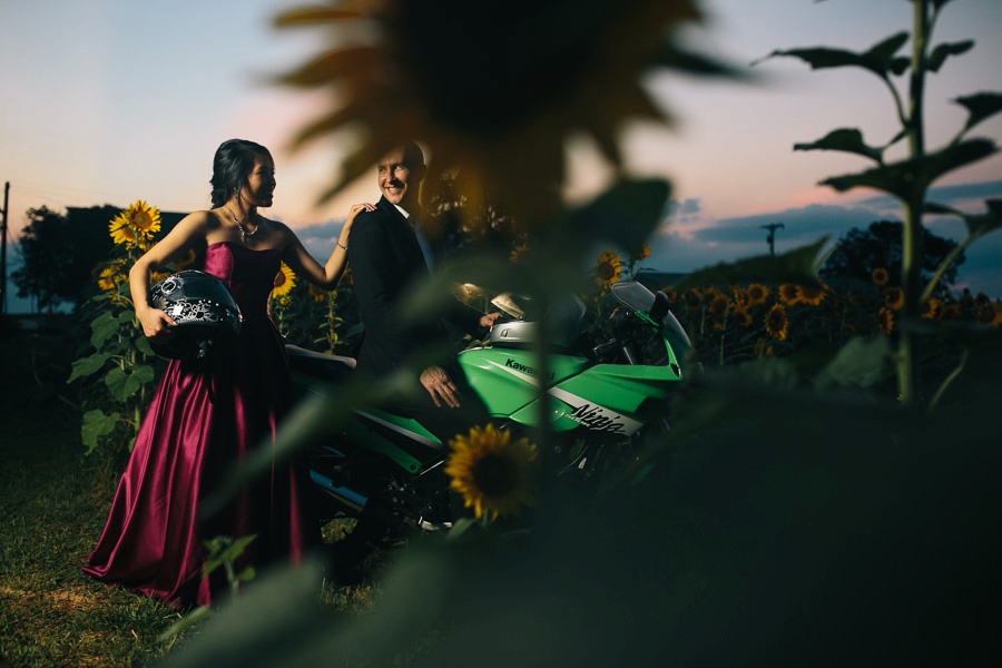 Malisa + Mat | Sunflower Field Engagement | Washington DC Wedding Photography