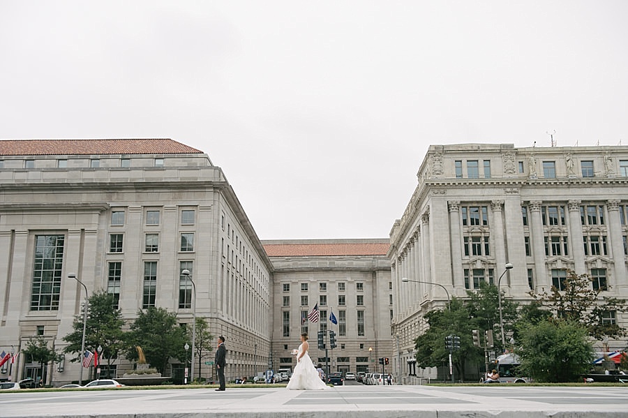 ronald-reagan-building-wedding-washington-dc_0079.jpg