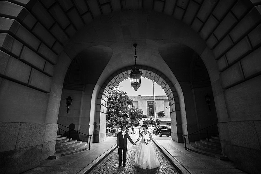 ronald-reagan-building-wedding-washington-dc_0095.jpg
