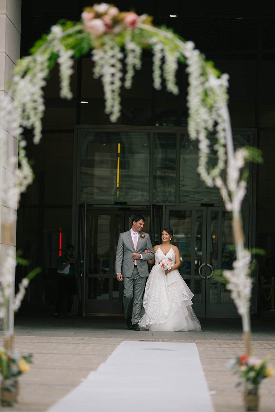 ronald-reagan-building-wedding-washington-dc_0103.jpg