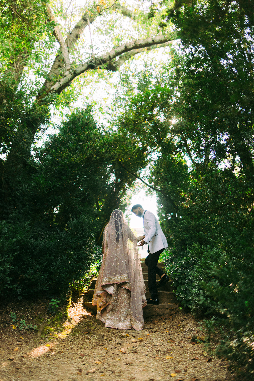 Wedding photography by Nat Wongsaroj Studio lead photographers